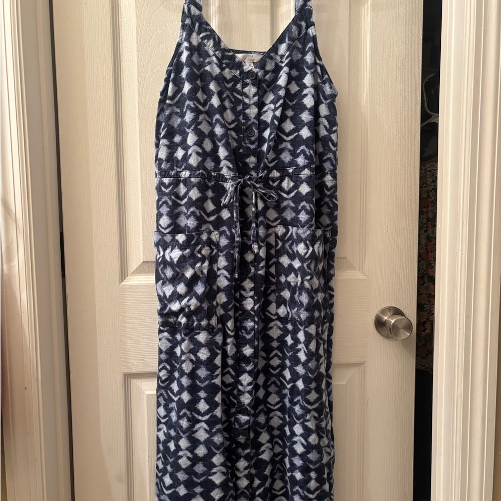 Time and Tru Navy and White Geometric Maxi Dress